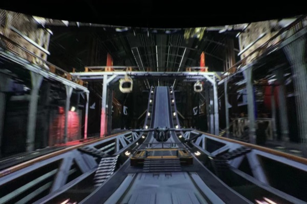 軌道艙開啟，開啟穿越侏羅紀奇妙之旅