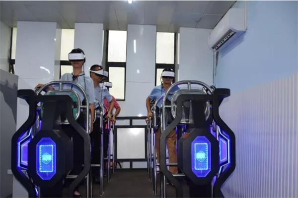 地震臺風科普體驗館適合孩子老人嗎？