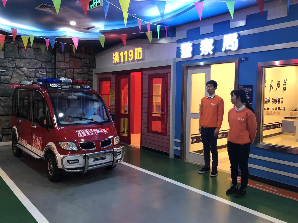 VR消防科普體驗(yàn)館的項(xiàng)目有哪些？最新款vr設(shè)備